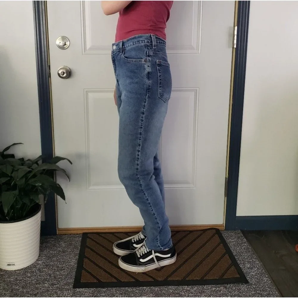 Y2K Levi's 512 Slim Fit Tapered Leg‎ Jeans